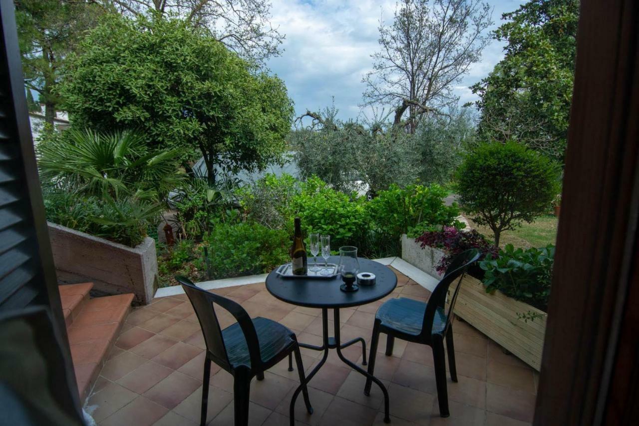 El Rincon Del Artista Bed & Breakfast Soiano Del Lago Eksteriør bilde