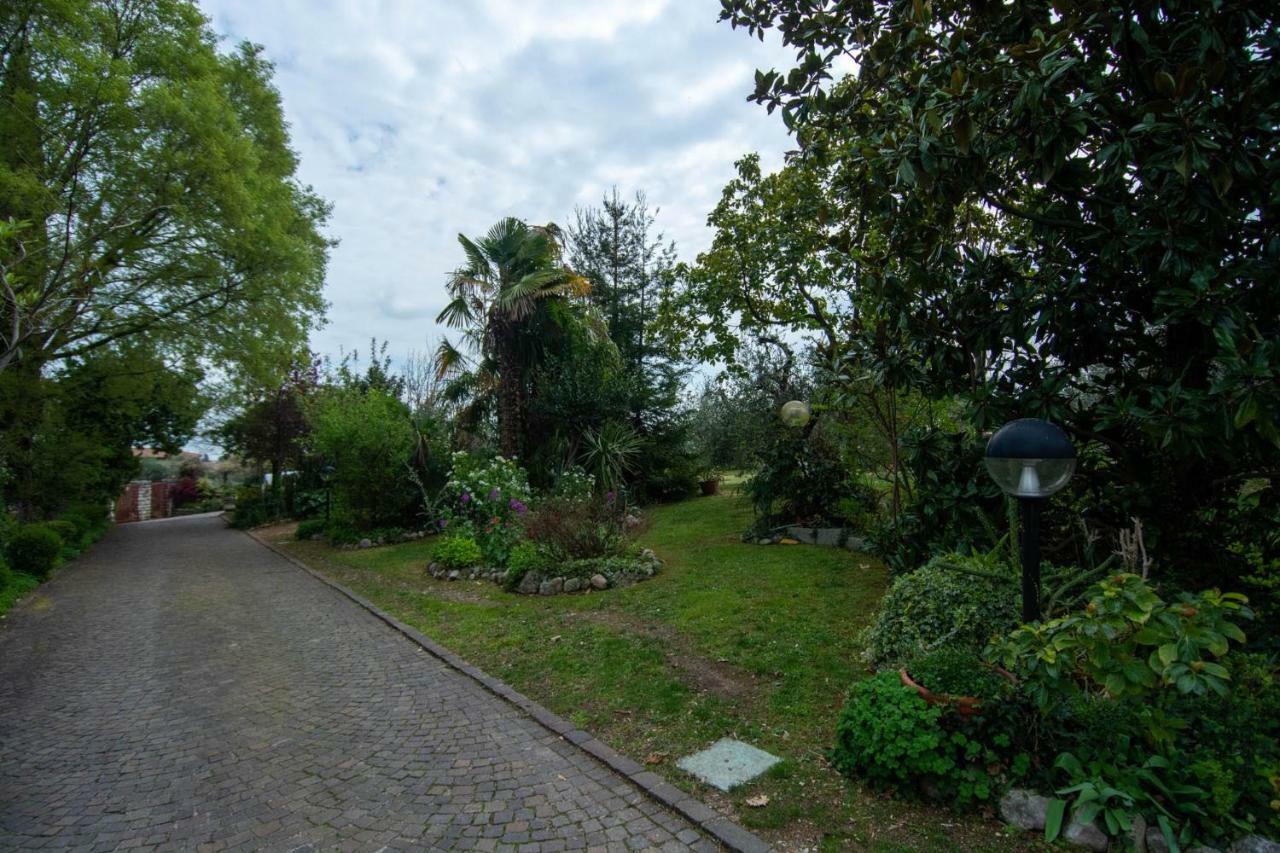 El Rincon Del Artista Bed & Breakfast Soiano Del Lago Eksteriør bilde
