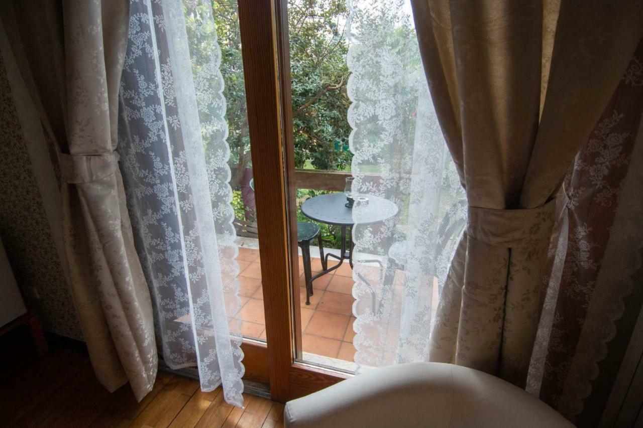 El Rincon Del Artista Bed & Breakfast Soiano Del Lago Eksteriør bilde